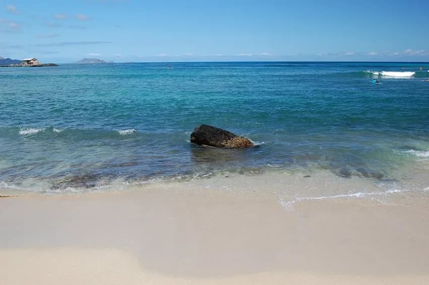 Pohaku Pa'akiki